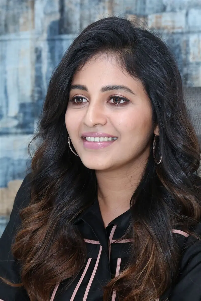 Anjali at Geethanjali Malli Vachindi Movie Interview